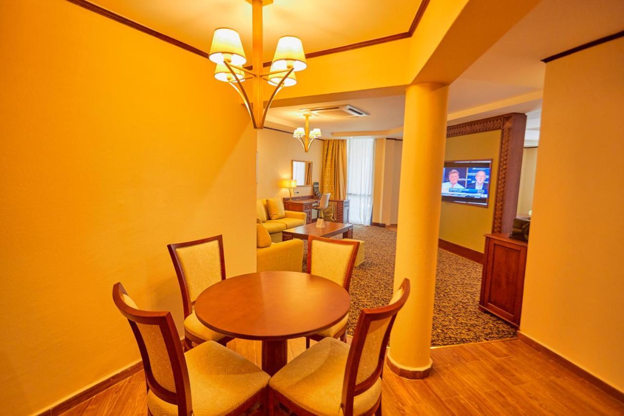 Goma Serena Hotel エクステリア 写真